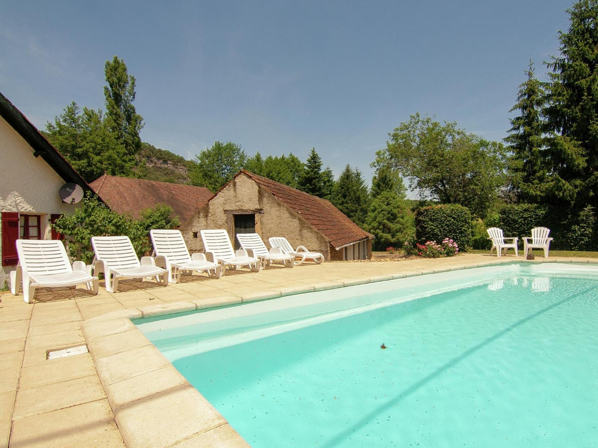 Appealing Apartment In Vezac With Swimming Pool Beynac-et-Cazenac Zewnętrze zdjęcie