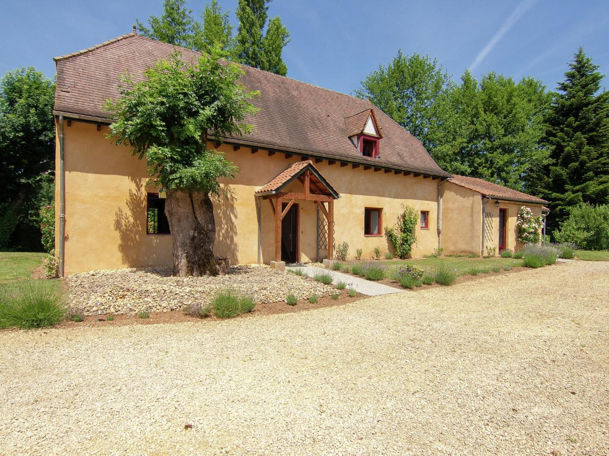 Appealing Apartment In Vezac With Swimming Pool Beynac-et-Cazenac Zewnętrze zdjęcie
