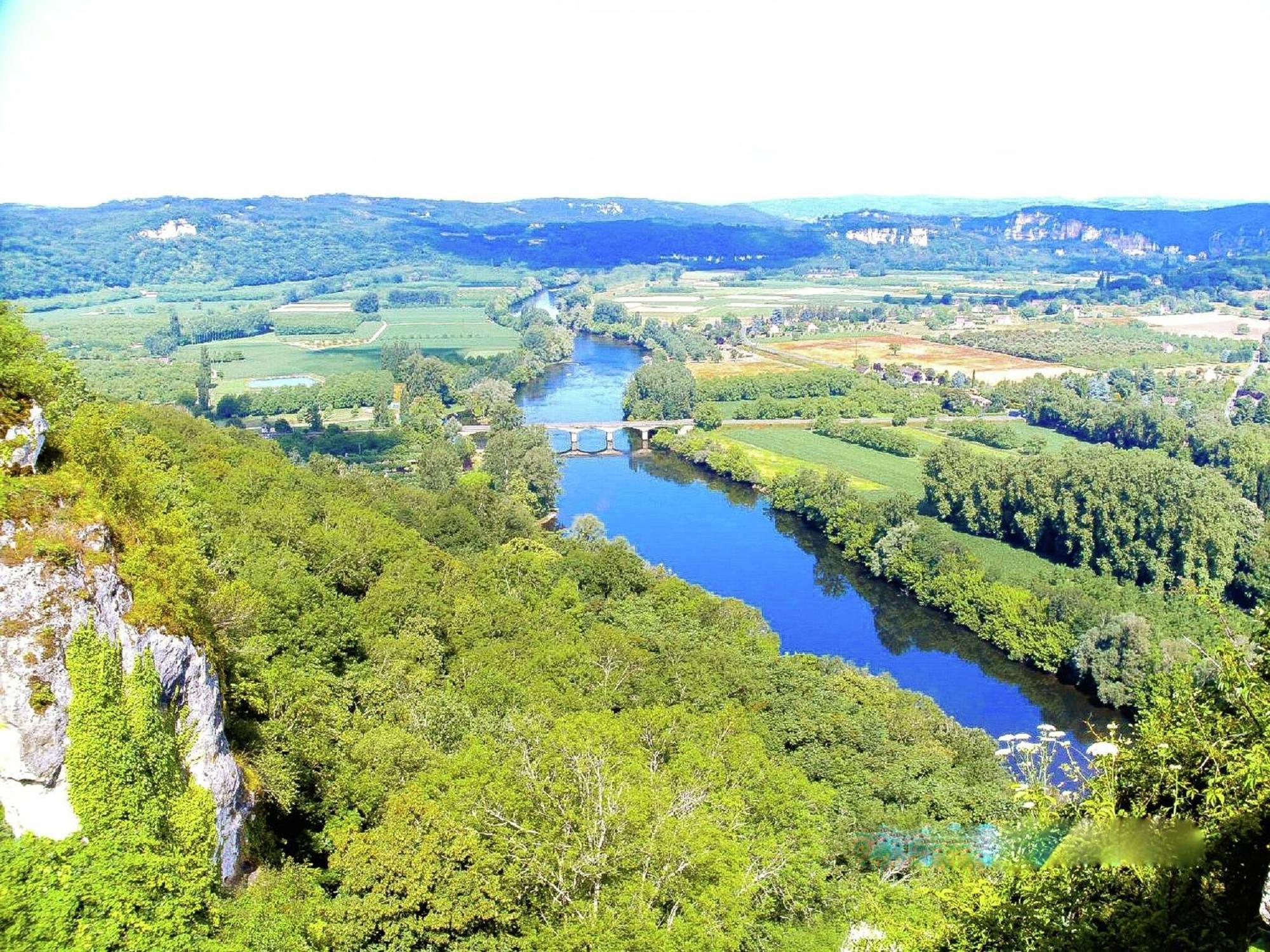 Appealing Apartment In Vezac With Swimming Pool Beynac-et-Cazenac Zewnętrze zdjęcie